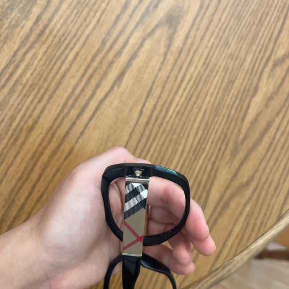 Burberry Frame and case - Picture 10 of 12